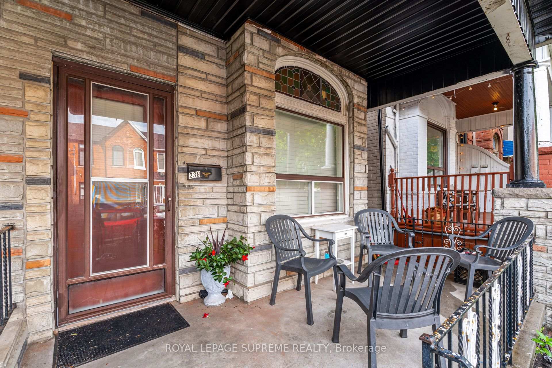 238 Brock Ave
