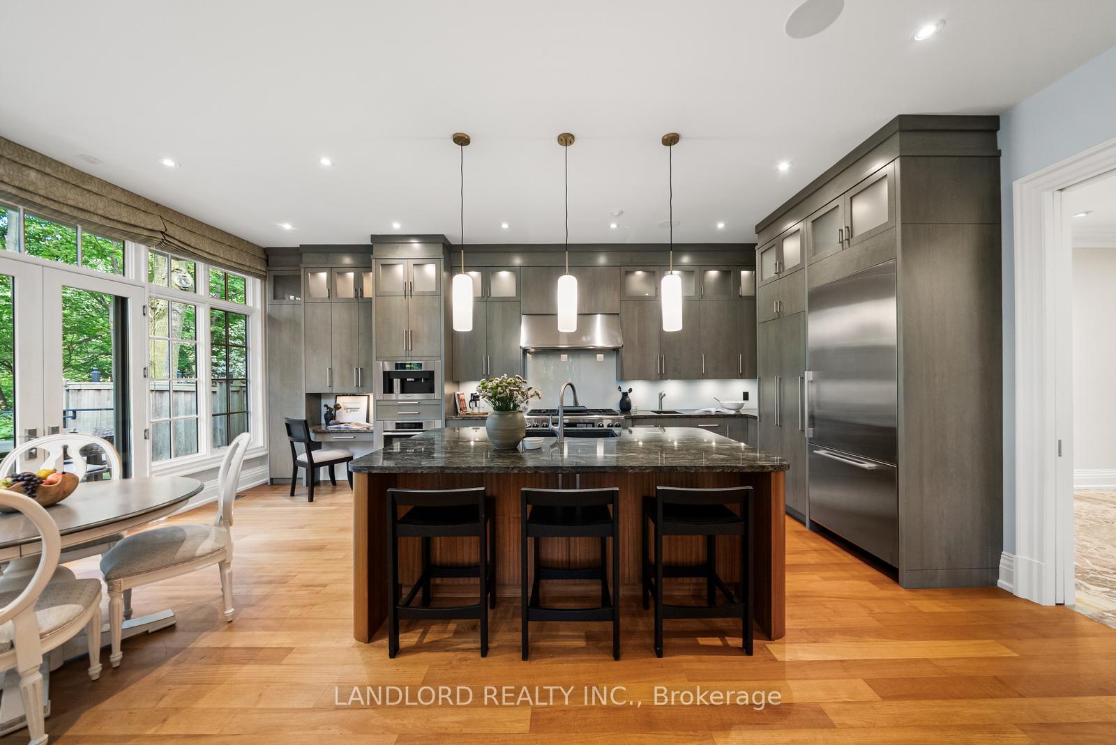 94 Inglewood Dr