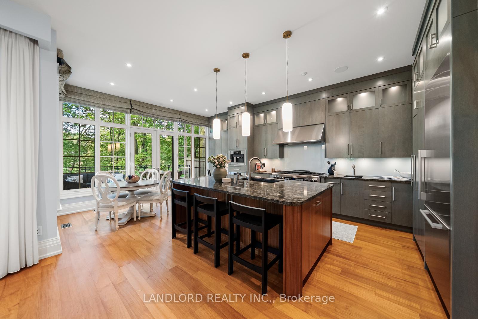 94 Inglewood Dr