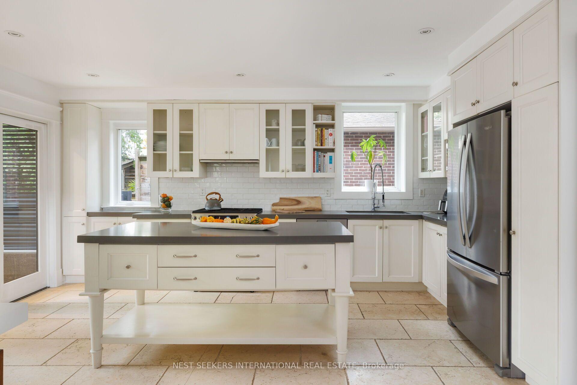 30 Duart Park Rd