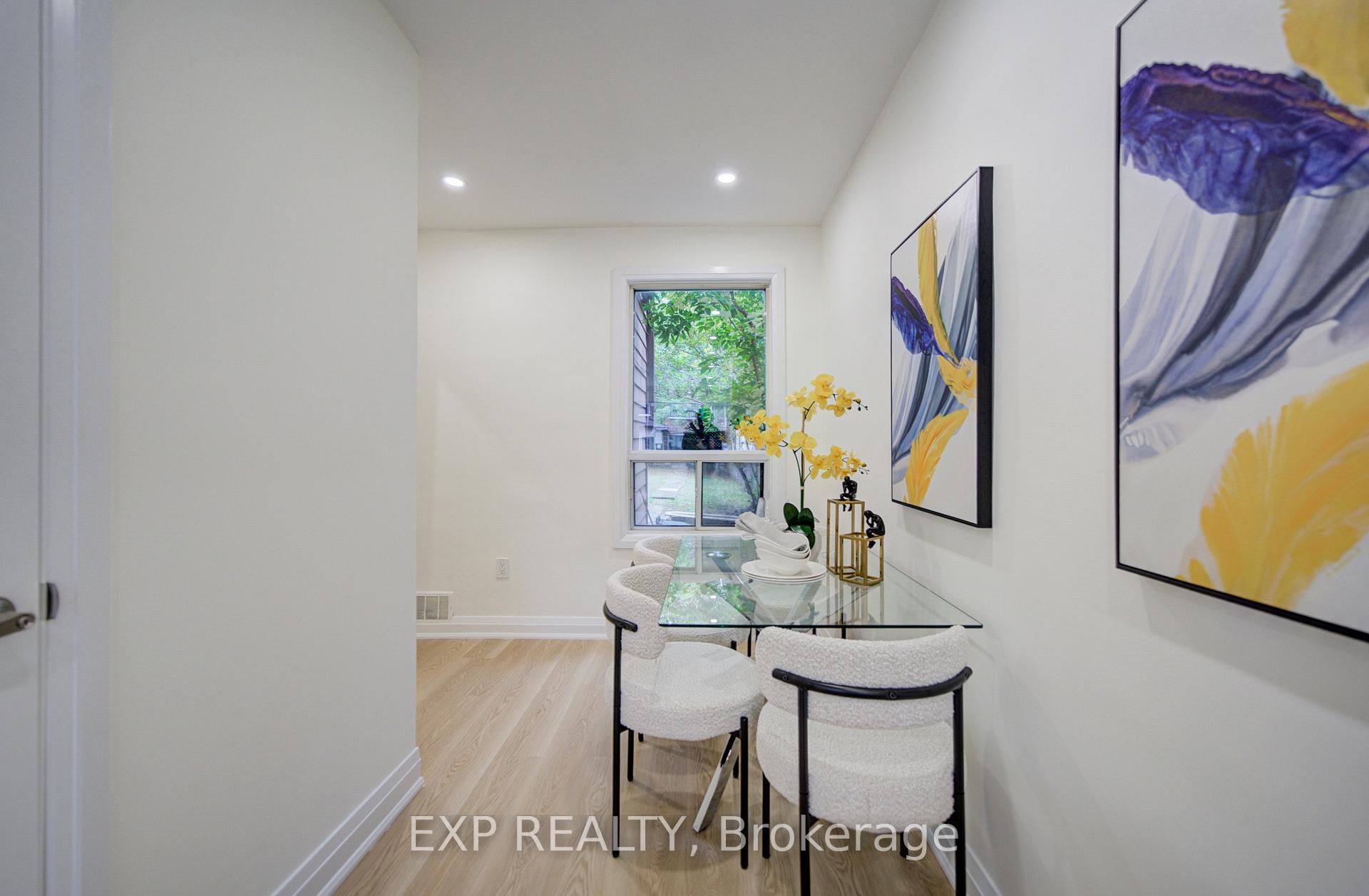 2017 Dufferin St