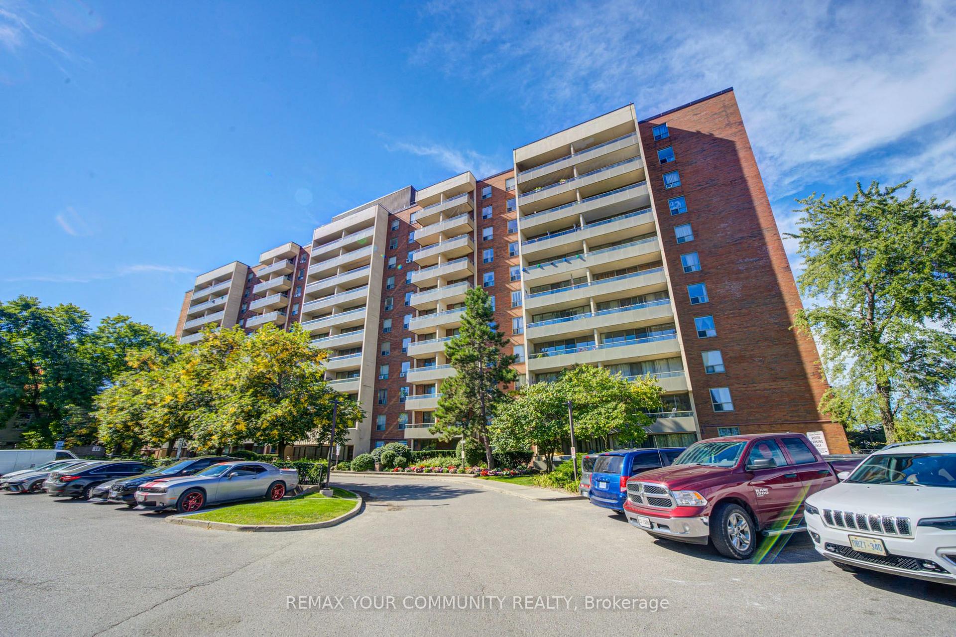 19 Four Winds Dr 711