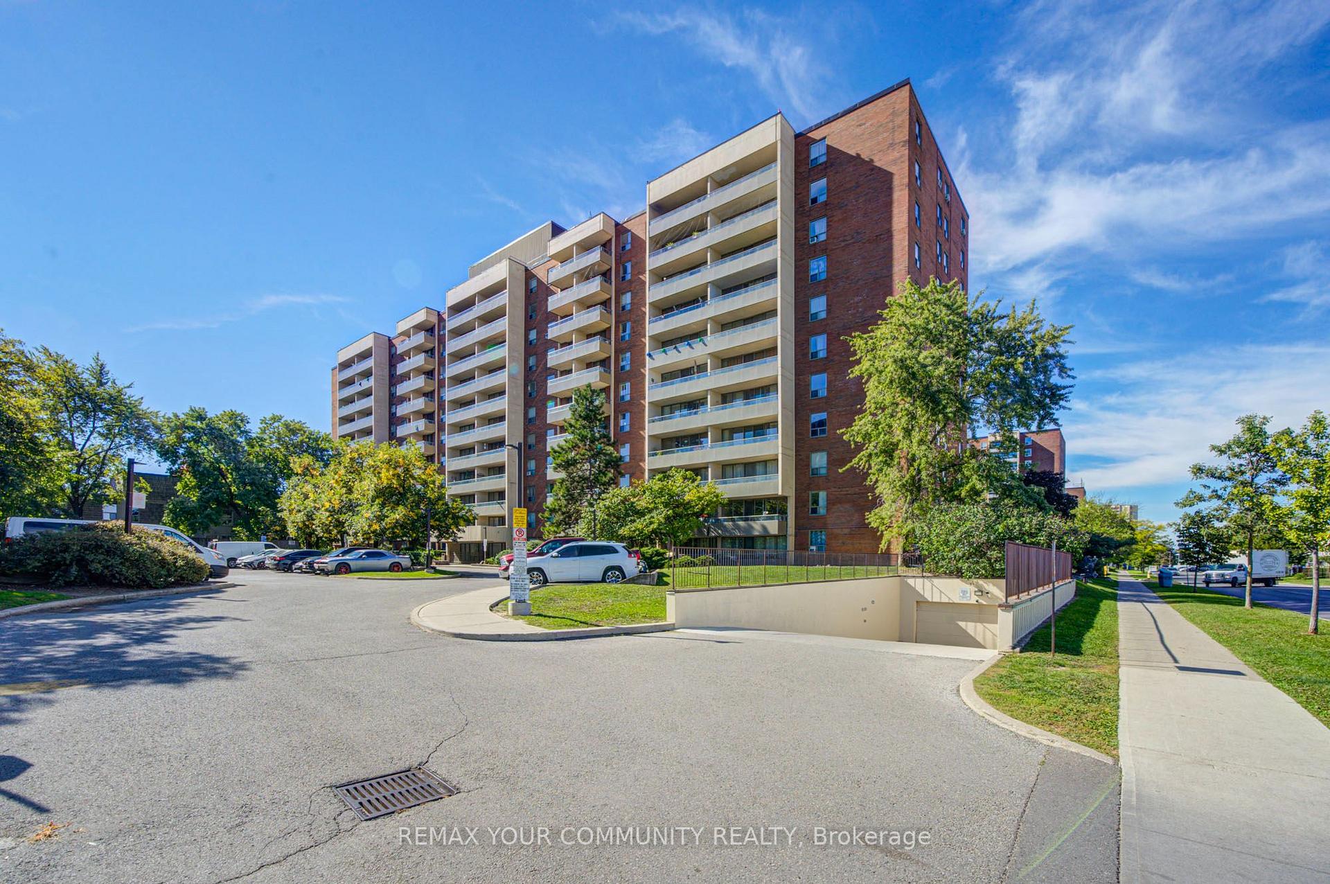 19 Four Winds Dr 711