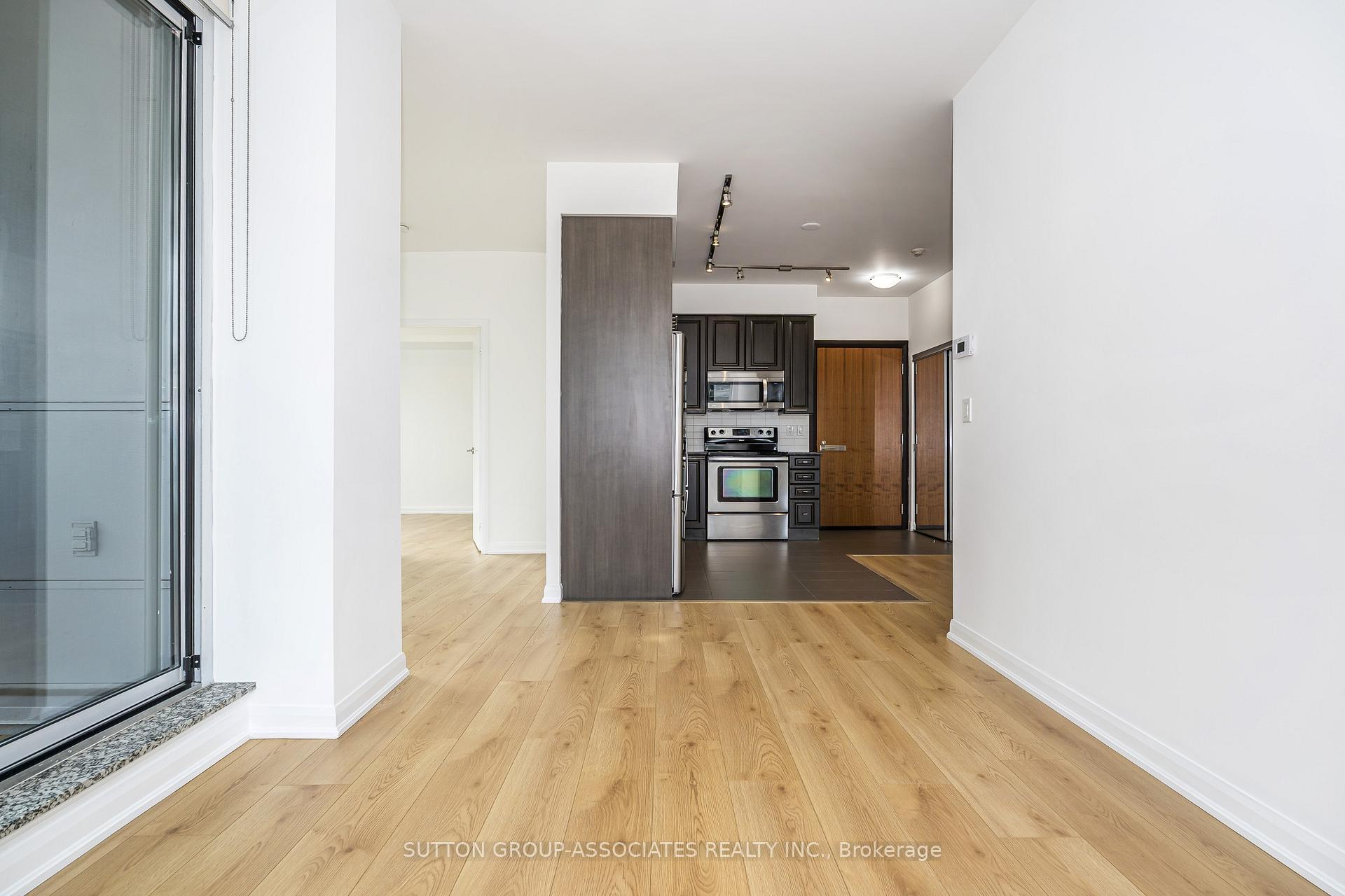 500 Sherbourne St 703