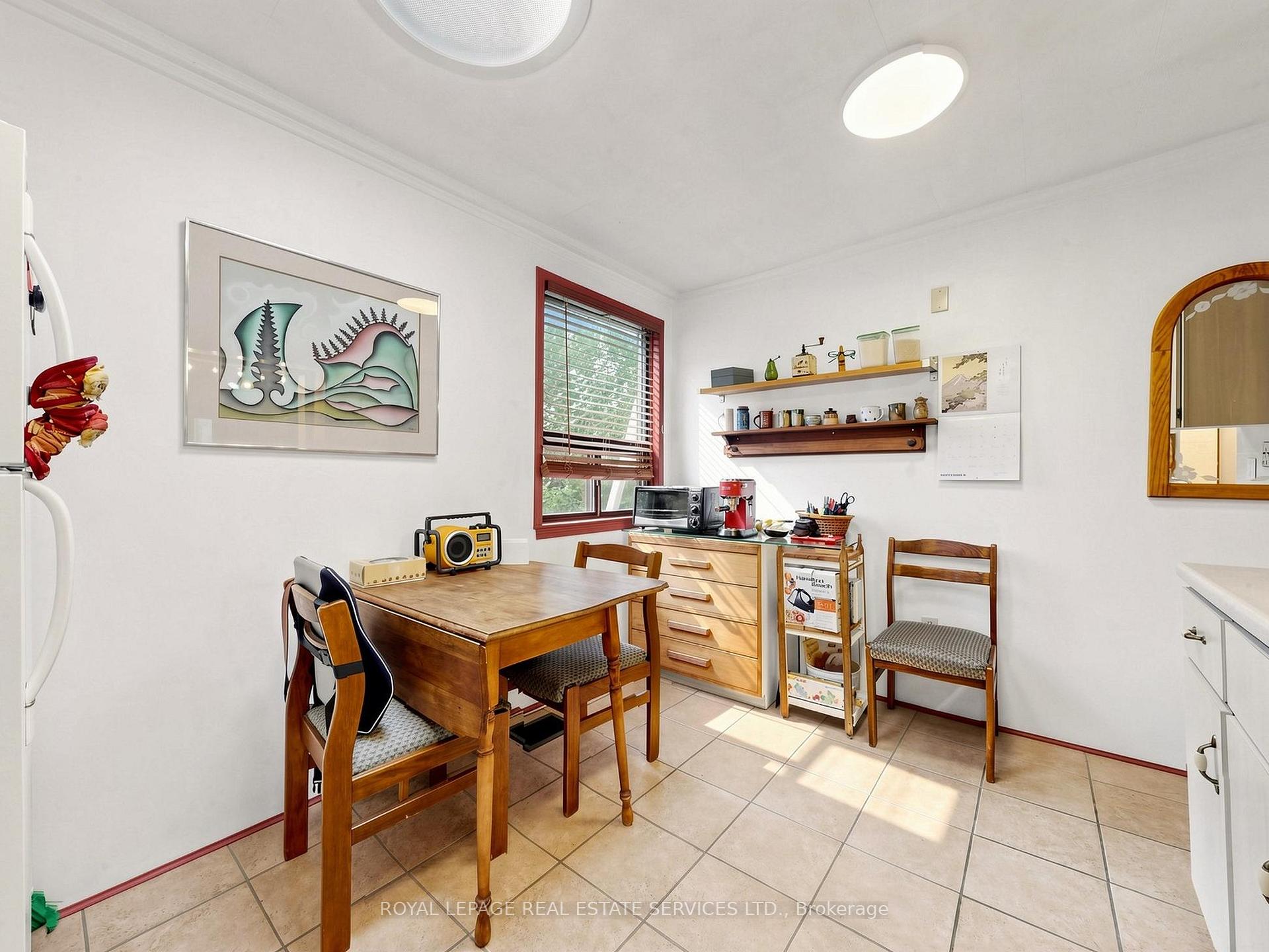 28 McIntosh Ave
