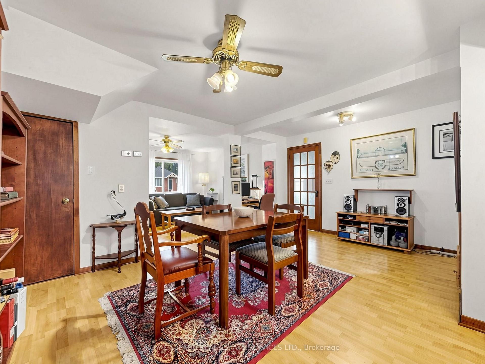 28 McIntosh Ave