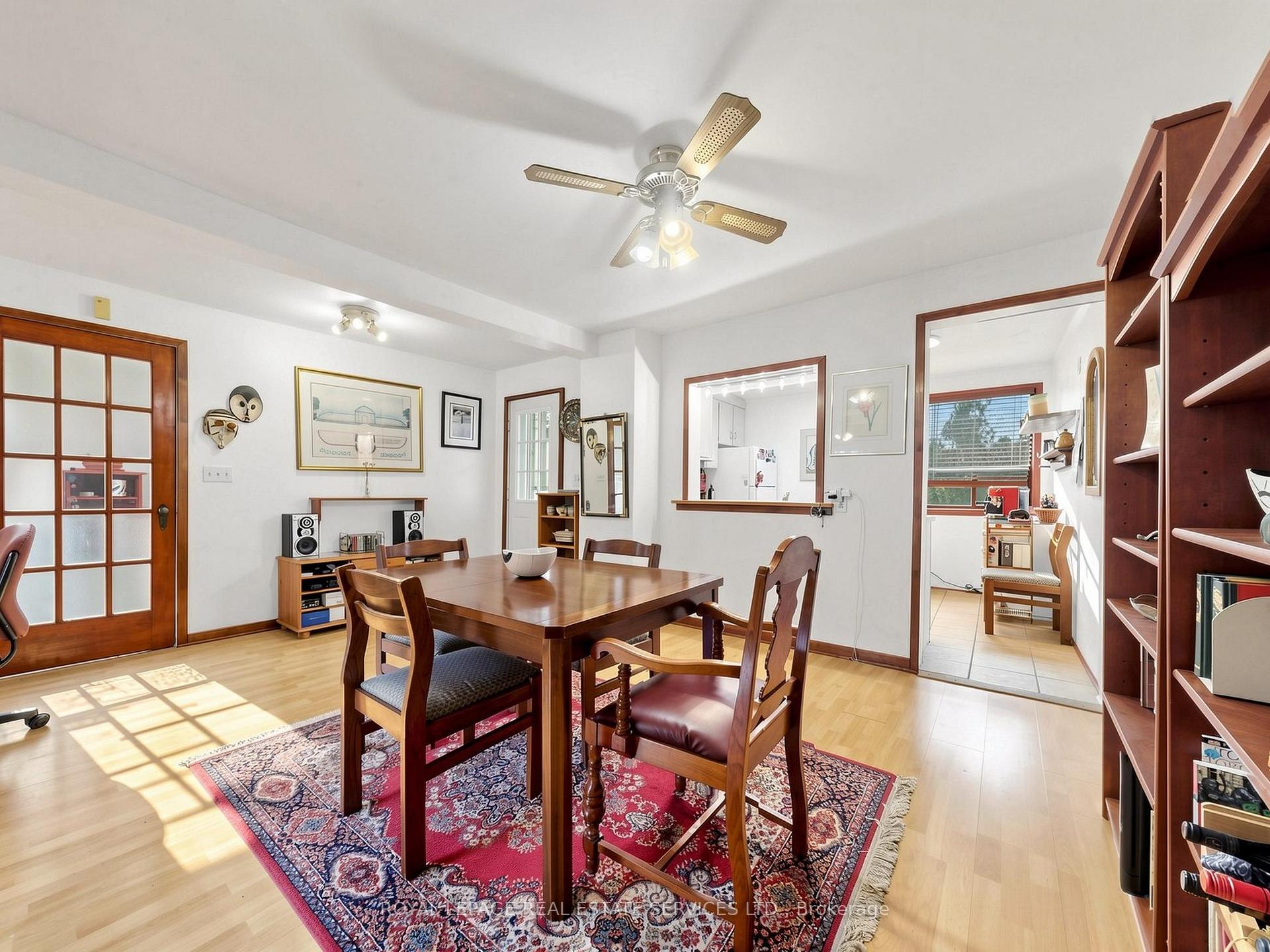 28 McIntosh Ave