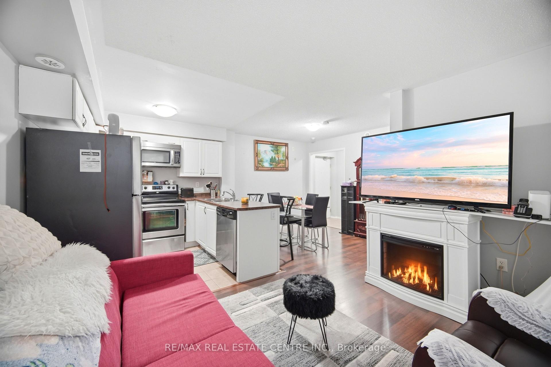 153 Isaac Devins Blvd 2