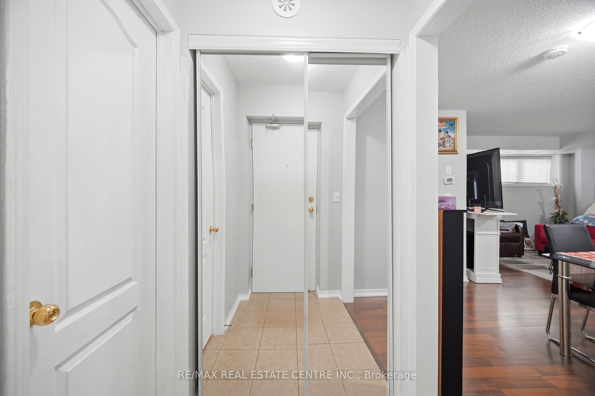 153 Isaac Devins Blvd 2