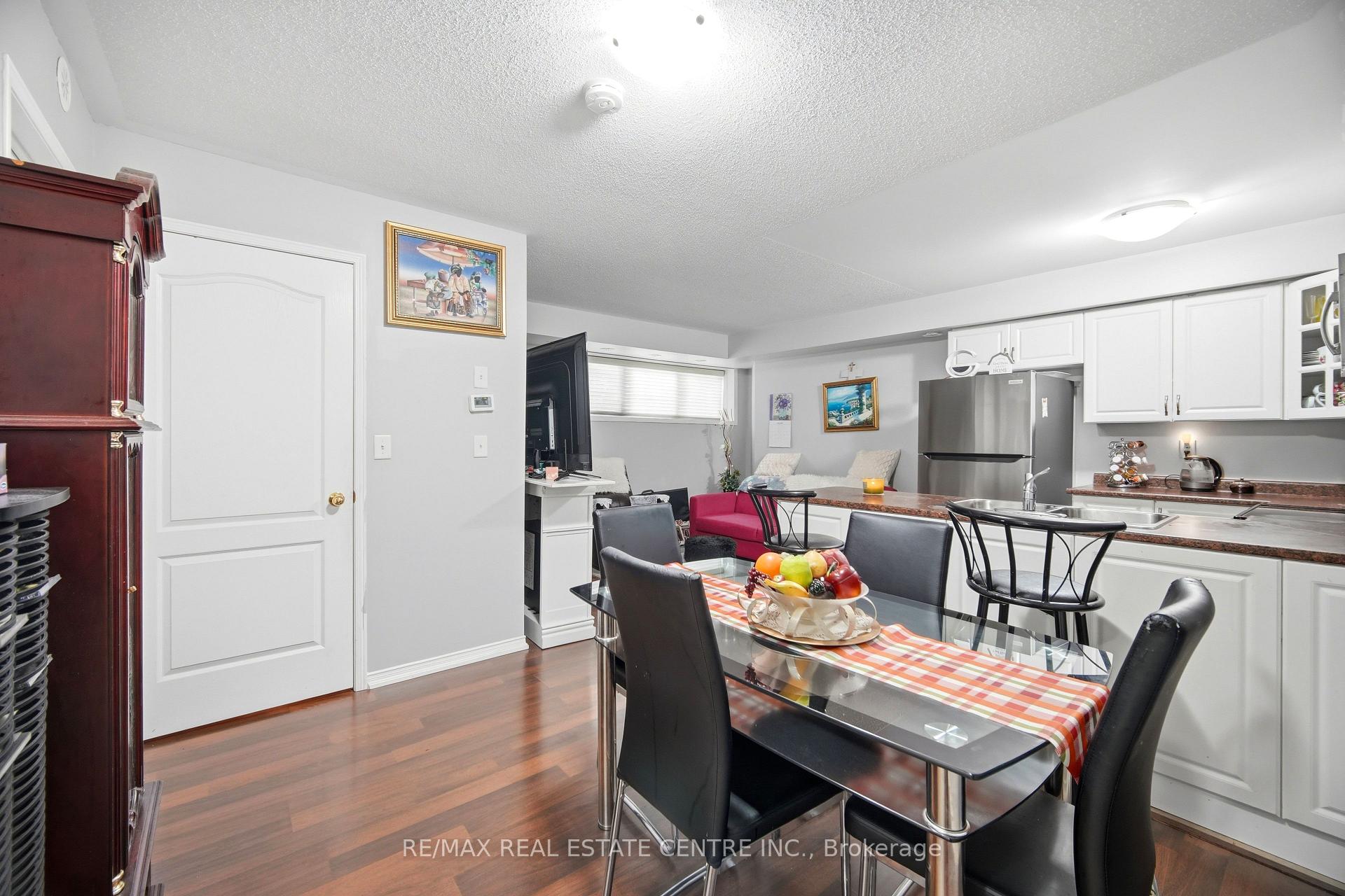 153 Isaac Devins Blvd 2