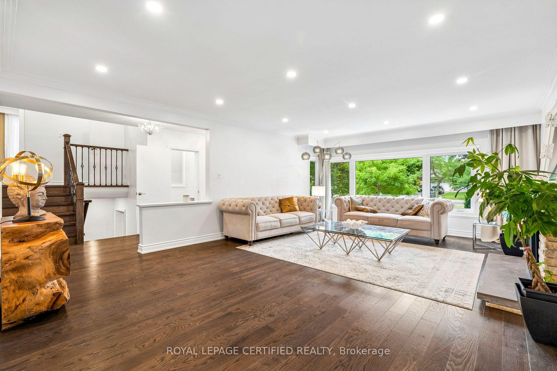 462 The Kingsway