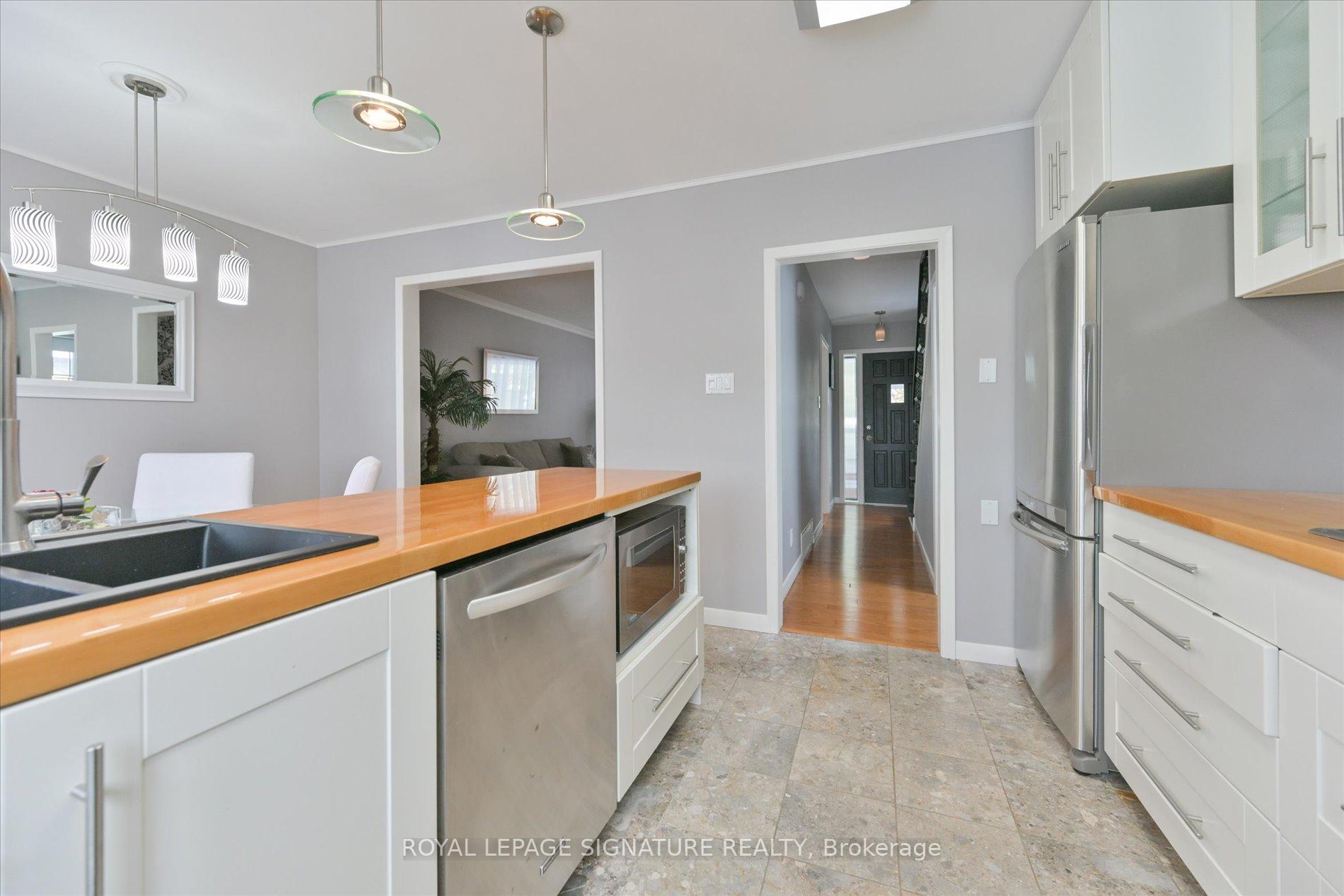 362 Silverthorn Ave