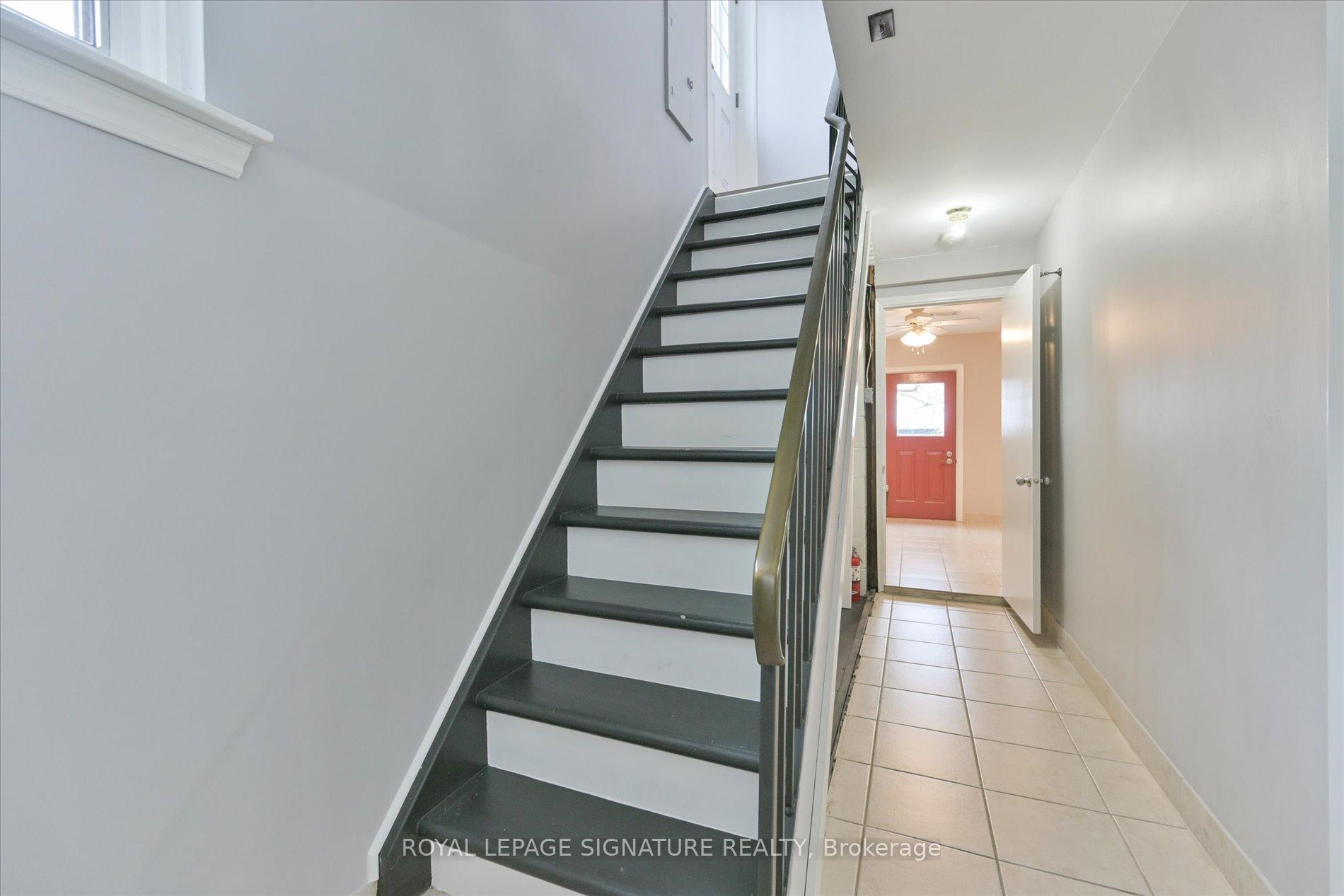 362 Silverthorn Ave