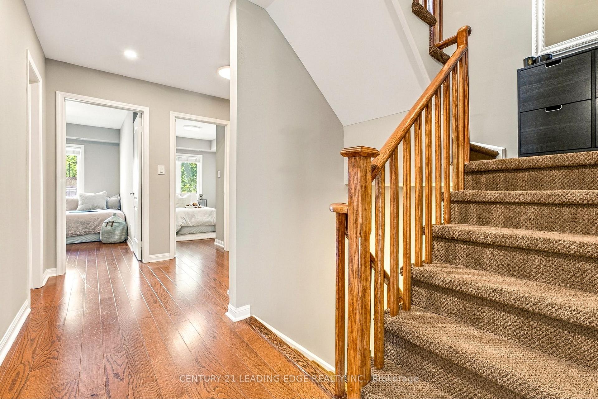98 Carr St TH5